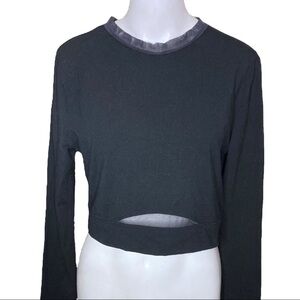 Victoria Sport Crop Top Size L